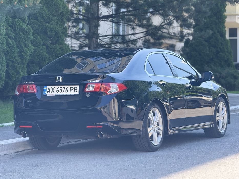 Продам Хонду Аккорд