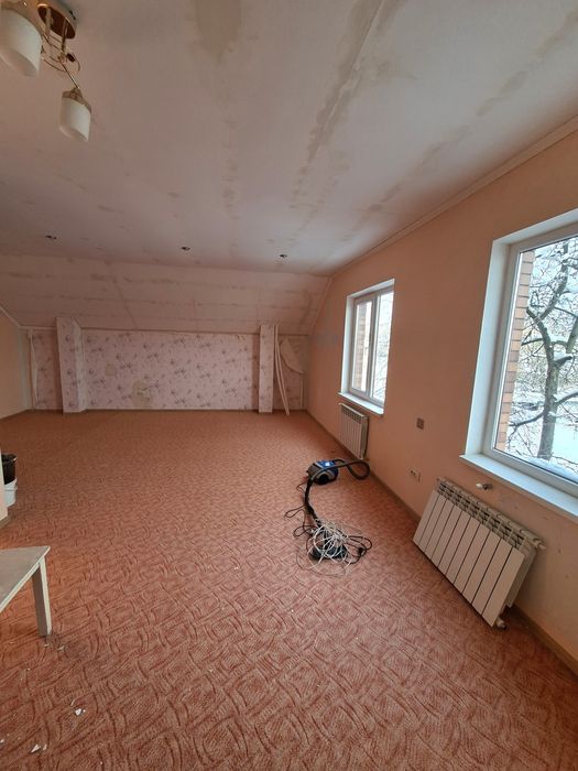 Продаж ! Макарів . Будинок 205 м2 . ГАЗ .Набережна вул.