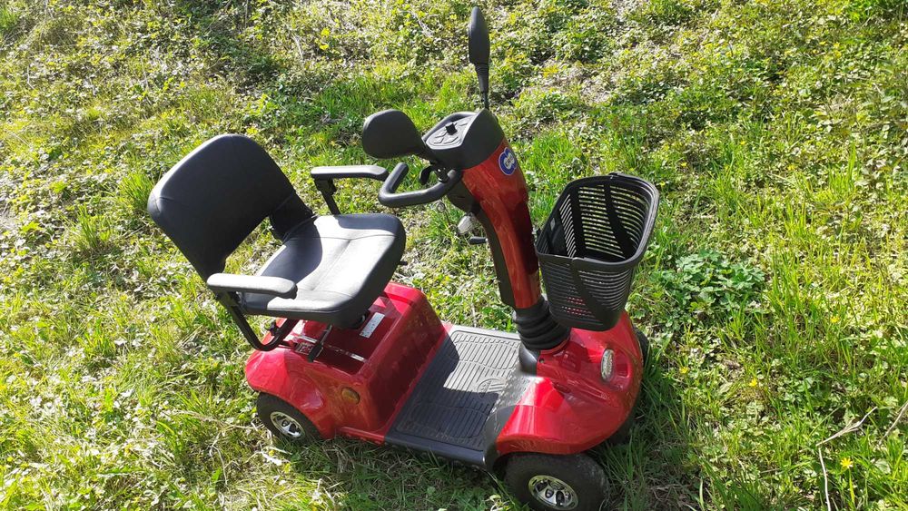Wózek pojazd jeździk elektryczny inwalidzki Eris