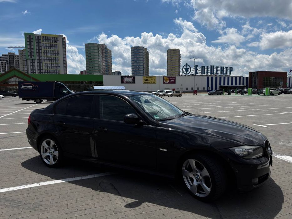 BMW E90 2010 Restyling