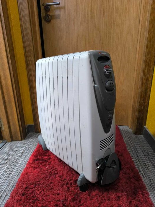 Aquecedor elétrico a óleo De'Longhi 2.000wts