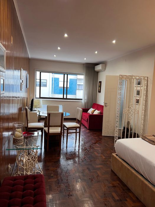 Arrenda-se apartamento T1- Porto