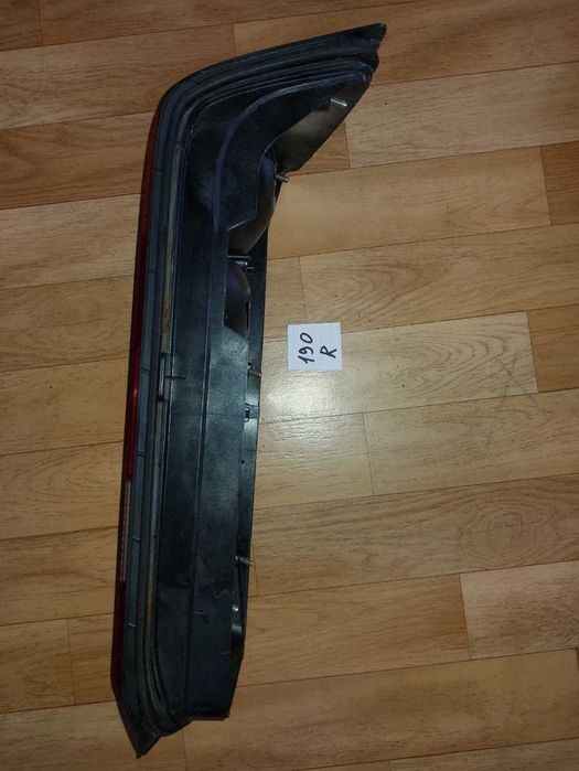 Mercedes w201 190e 190d farol traseiro dto ou esquerdo