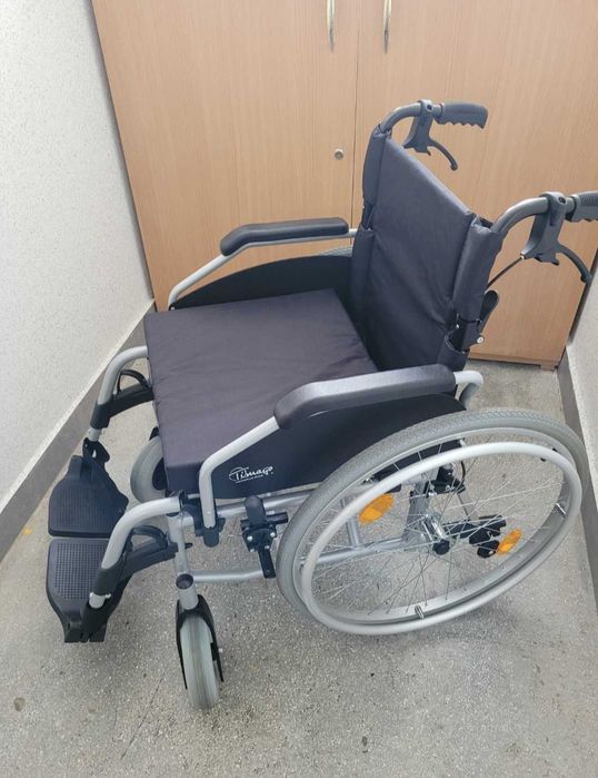 Wózek inwalidzki składany