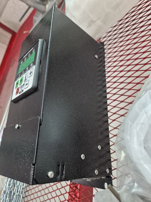Перетворювач частоти 1,1 кВт 380В трифазний для електродвигунів