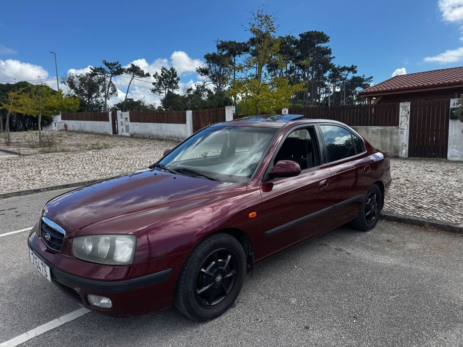 Elantra com teto
