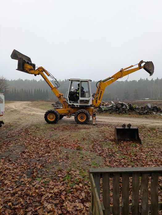 Koparko- ładowarka obrotowa teleskopowa pingueli