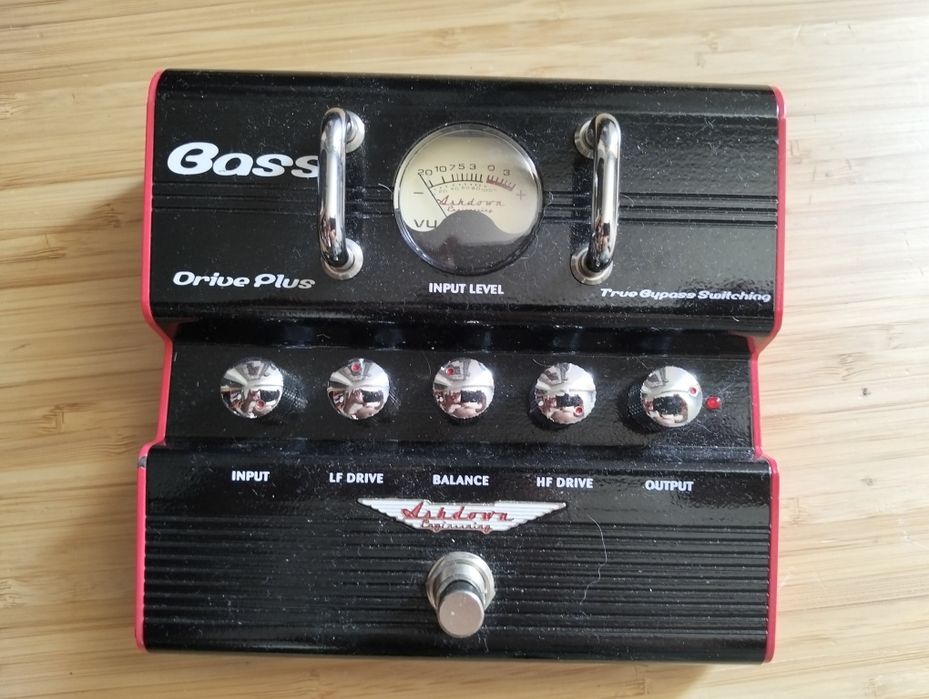 Pedal Ashdown para baixo