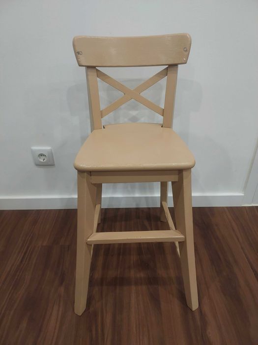 Cadeira júnior restaurada