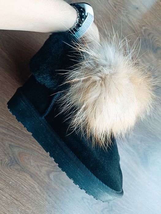 Якісні дуже теплі уггі, натур замша та натуральне хутро