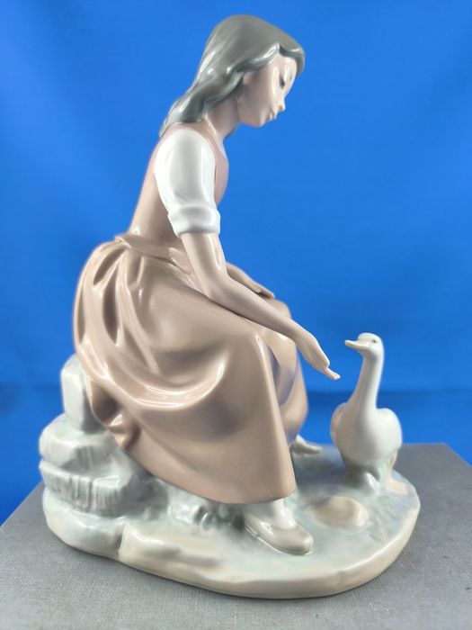 Gęsiarka Nao by Lladro Hiszpania #porcelana #ozdoba  #dekoracja
