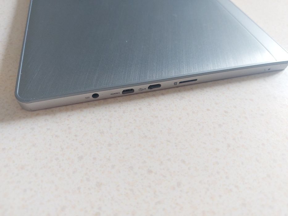 Б/у Ноутбук Acer Aspire Switch 10  Intel Atom 2GB 64SSD