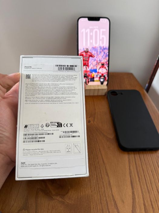 Iphone 16e Novo Com garantia 100% bateria