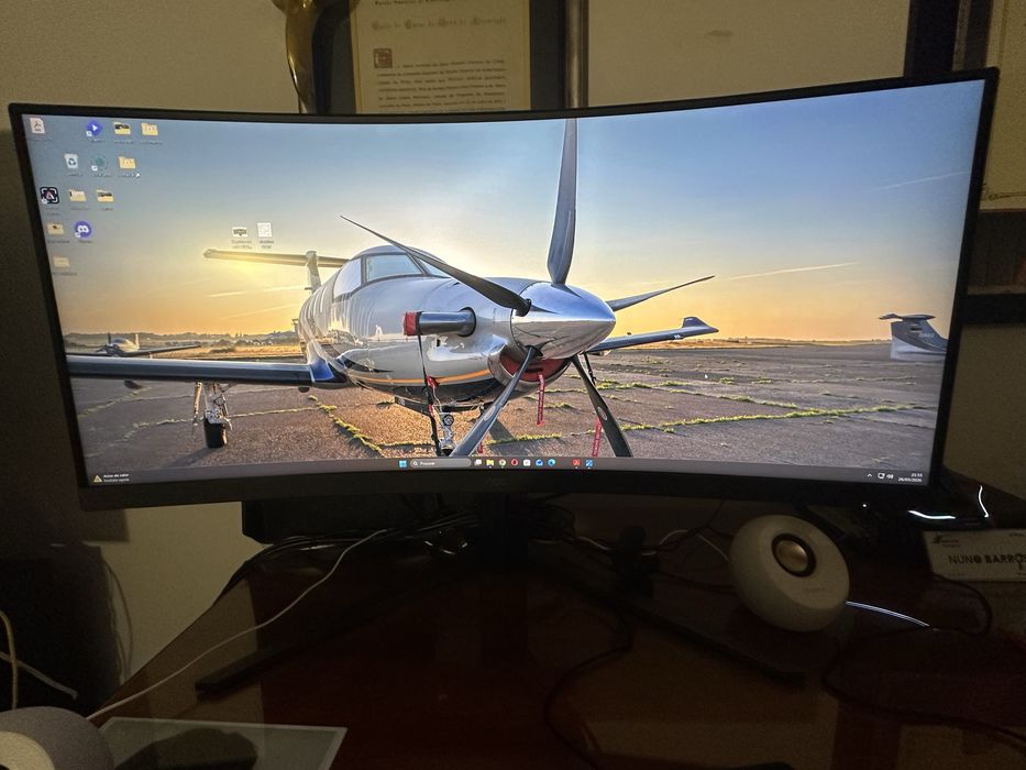 Monitor Gaming curvo AOC 34” cu34g4
