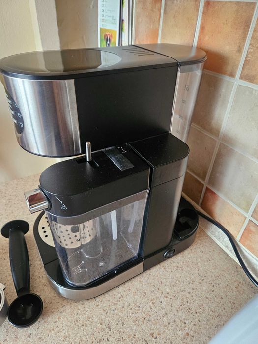 Ekspres kolbowy ciśnieniowy do kawy Silvercrest