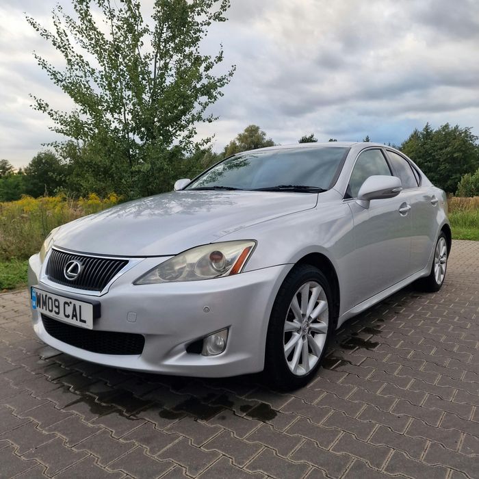 Lexus IS220
