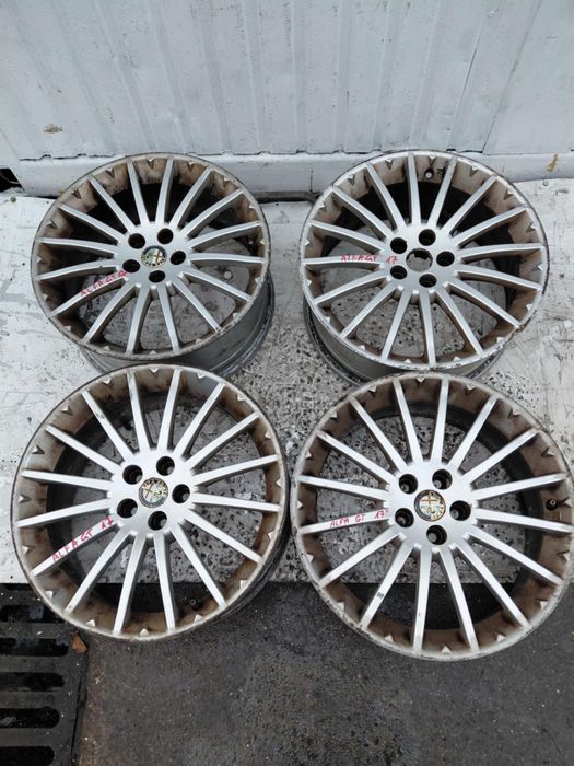 Felgi aluminiowe 5x98 ET35 Alfa Romeo GT R17 rozmiar 17 Felga