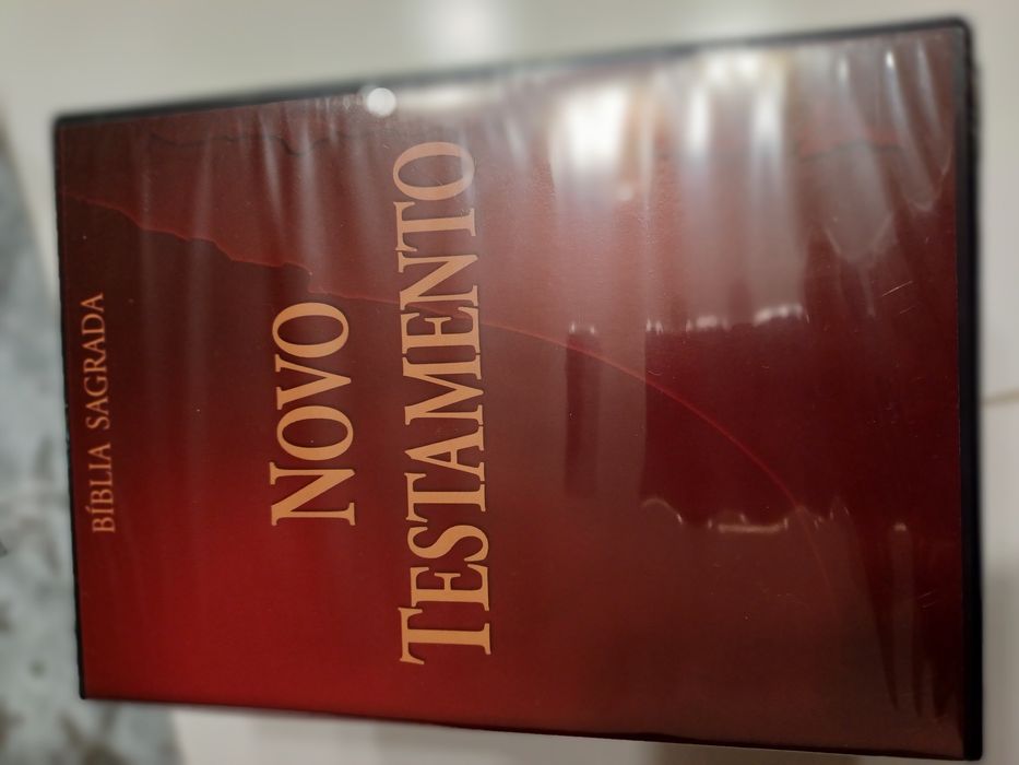 Novo testamento completamente novo