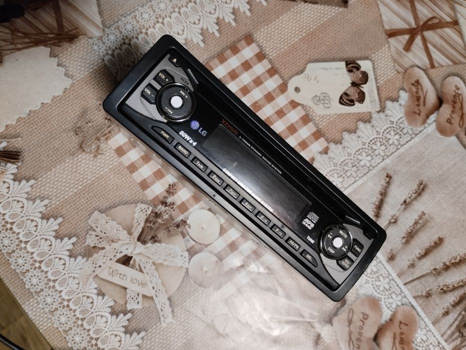 Автомагнитола в отличном состоянии