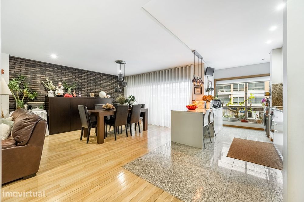 Apartamento T3 renovado em Celeirós