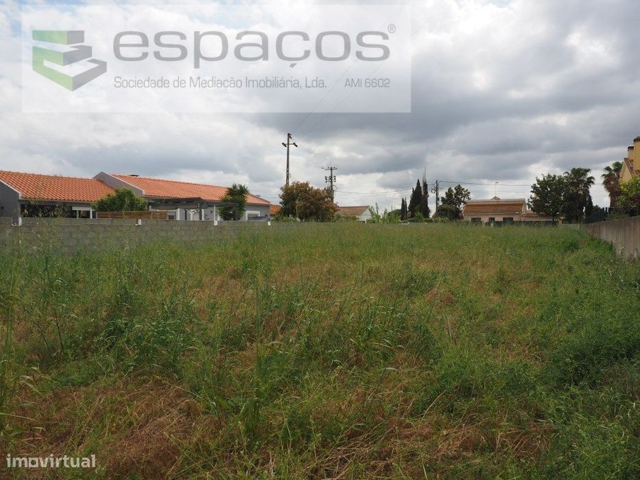 Terreno urbano em Marinhais
