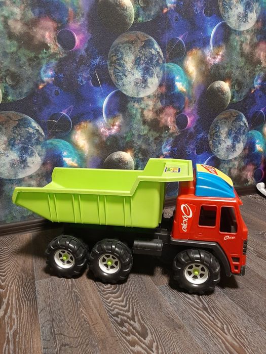 Самосвал большой