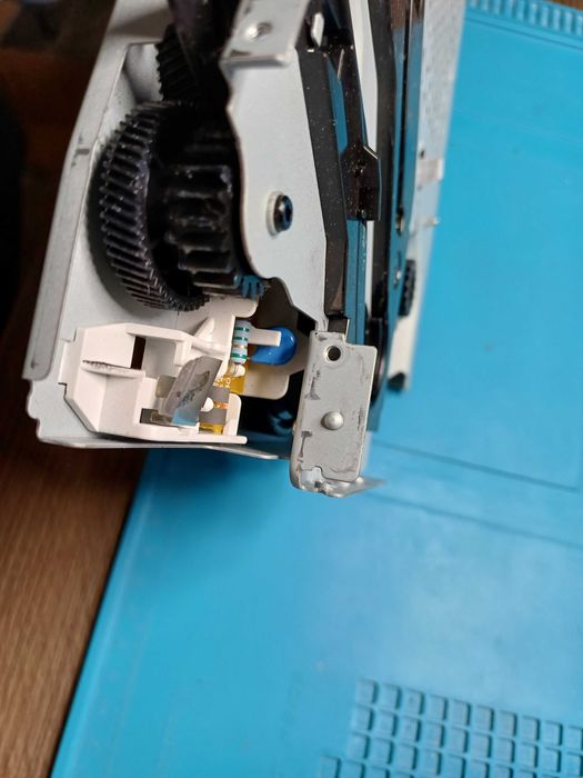Mechanika Korpus Prawy Laser HP LaserJet P1102-Oryginalna, z Demontażu