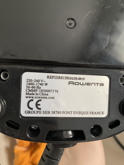 Ferro de engomar vertical