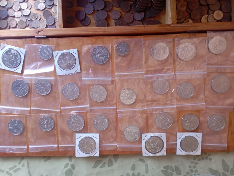 Vendo coleção de moedas de escudo