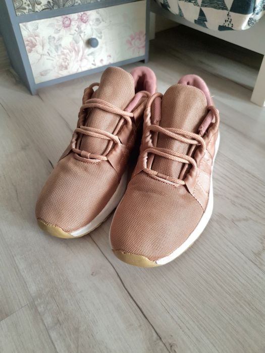 Buty lekkie sportowe 38