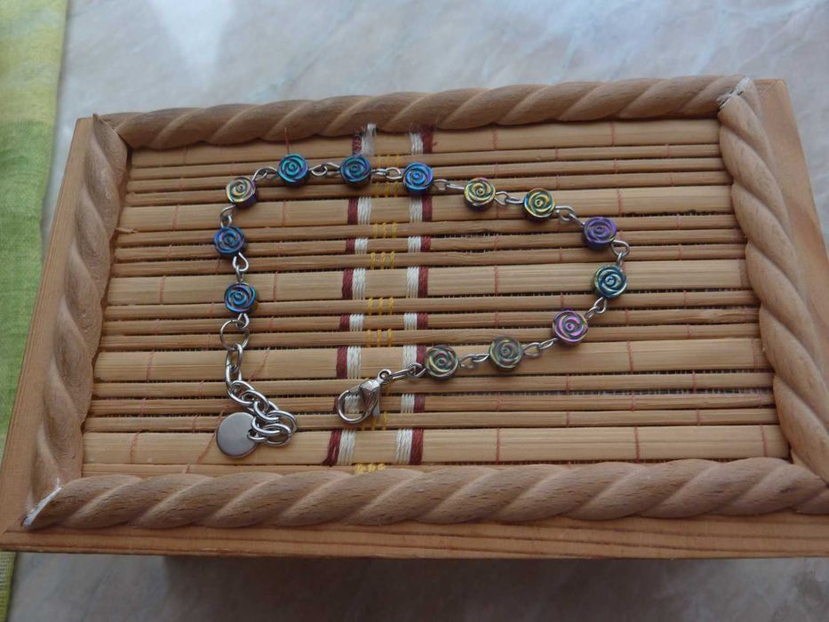 Bransoletka hematyt tęczowy różyczki stal prezent święta dla niej