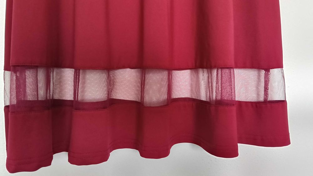 Vestido bordeaux manga comprida com detalhe em tule - S