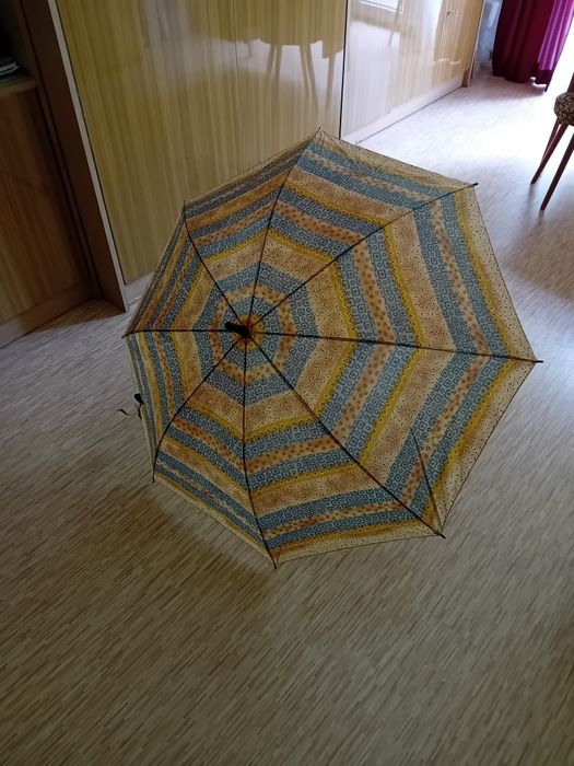 Parasolki dwie długie.