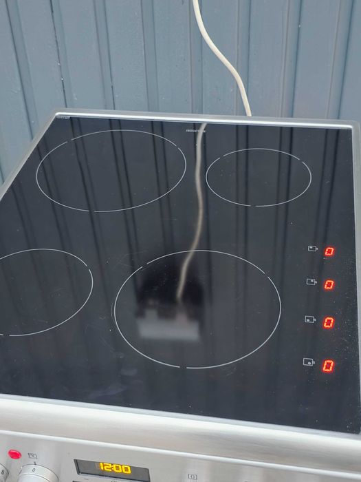 Kuchenka indukcyjna Electrolux 50cm inox wkłady katalityczne termoobie