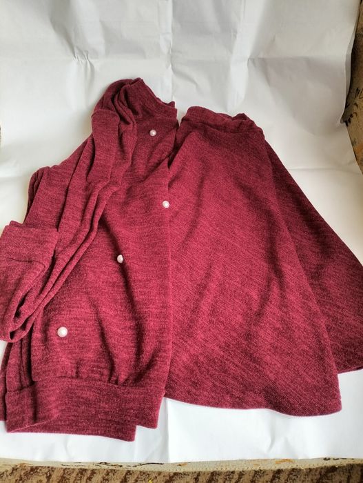 Костюм женский ( бордо).