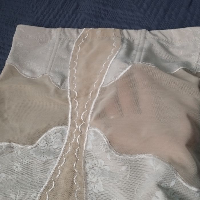 Bielizna korygująco-modelująca nowa na rozm L/XL