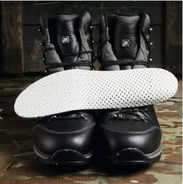 Черевики зимові "LOWA Yukon Ice I1 GTX" ([019] Black, UK 9.5/EU 44)