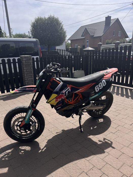 KTM SMC 690 2024 рік