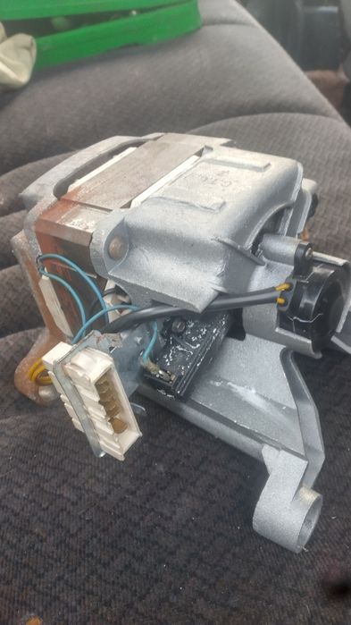 Двигатель на стальную машинку