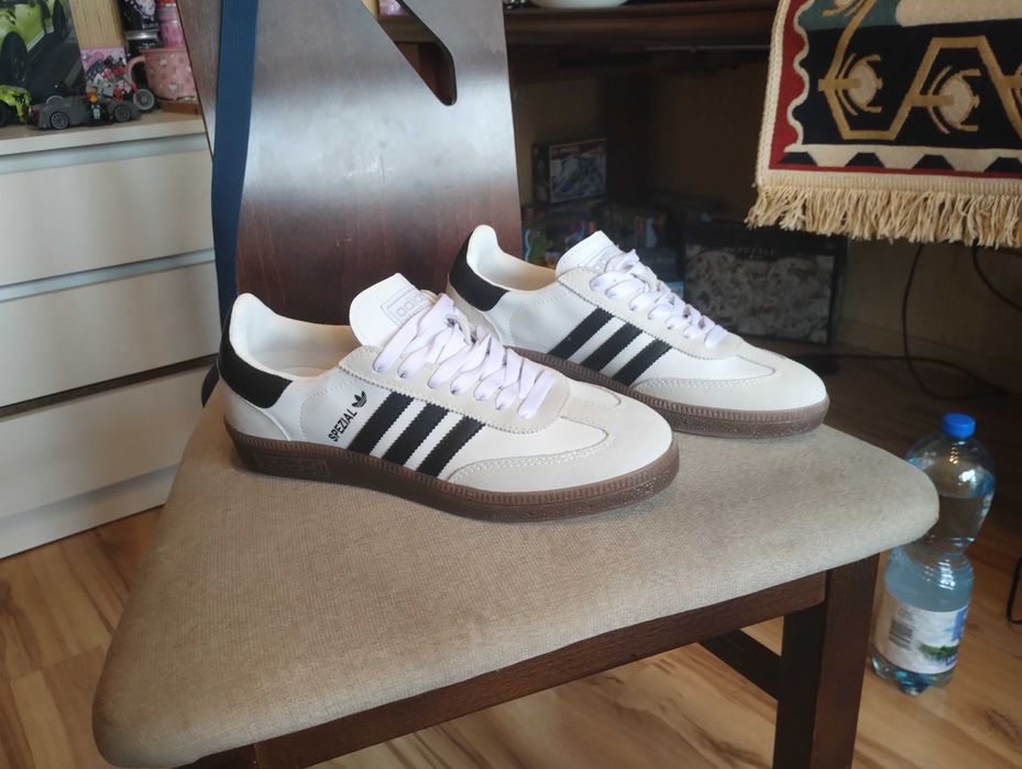 Adidas Handball Spezial. Mogą być nie oryginalne