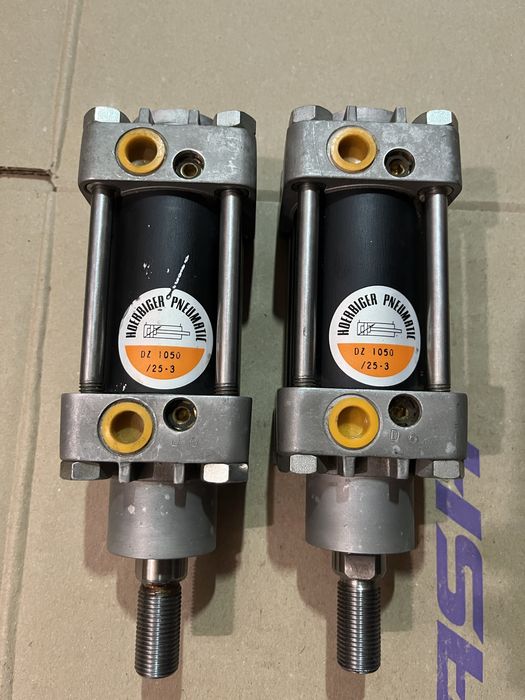 Пневмоцилиндр FESTO  (BOSCH)