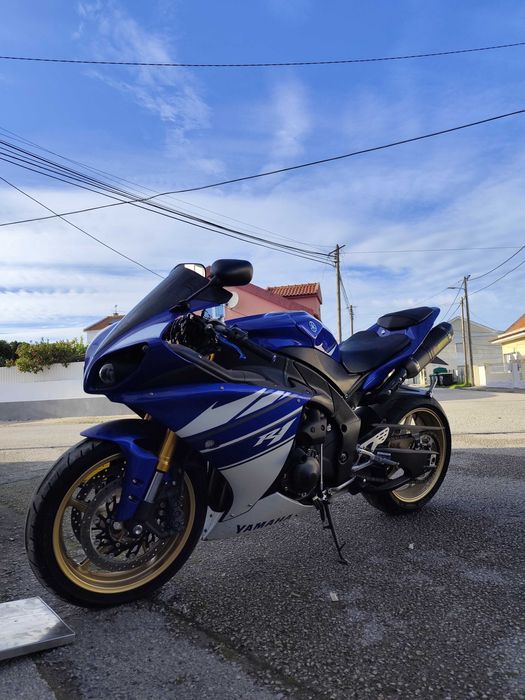 Yamaha R1 Crossplane