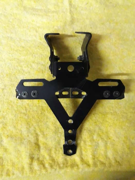 Suporte Matrícula - Yamaha XJ6 de 2010