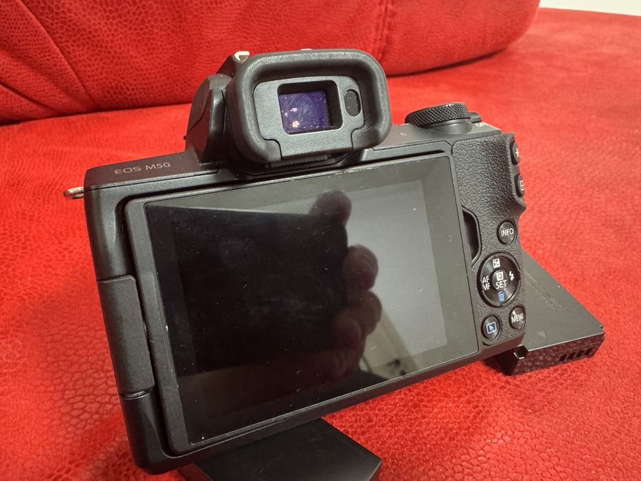 Canon eos m50 ef-m 22mm