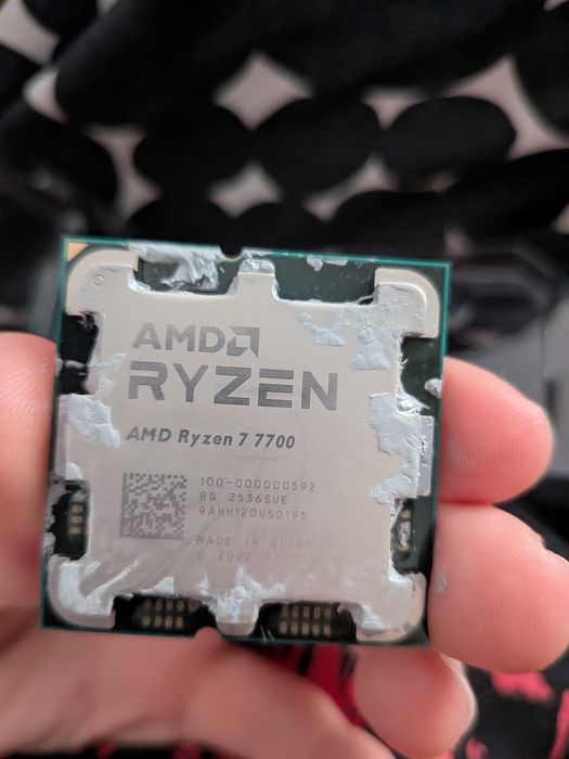 AMD Ryzen 7 7700 procesor