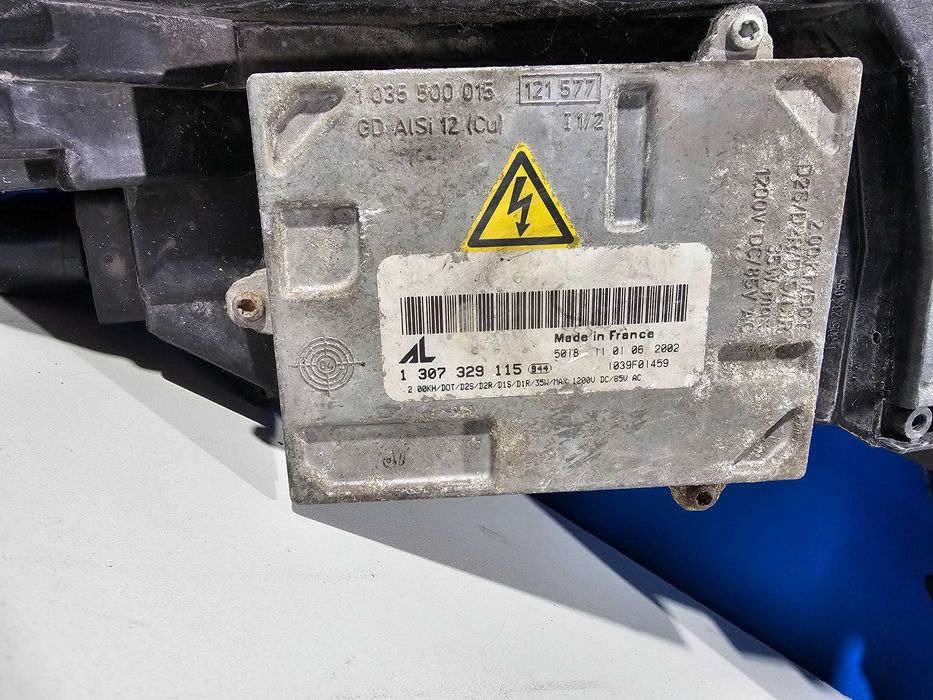 Audi A4 B7 Lampy Przód Przednie Bi-Xenon Komplet Lewa + Prawa EU Ładne