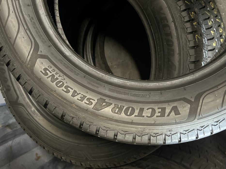 *Opony goodyear 215/60/17C para