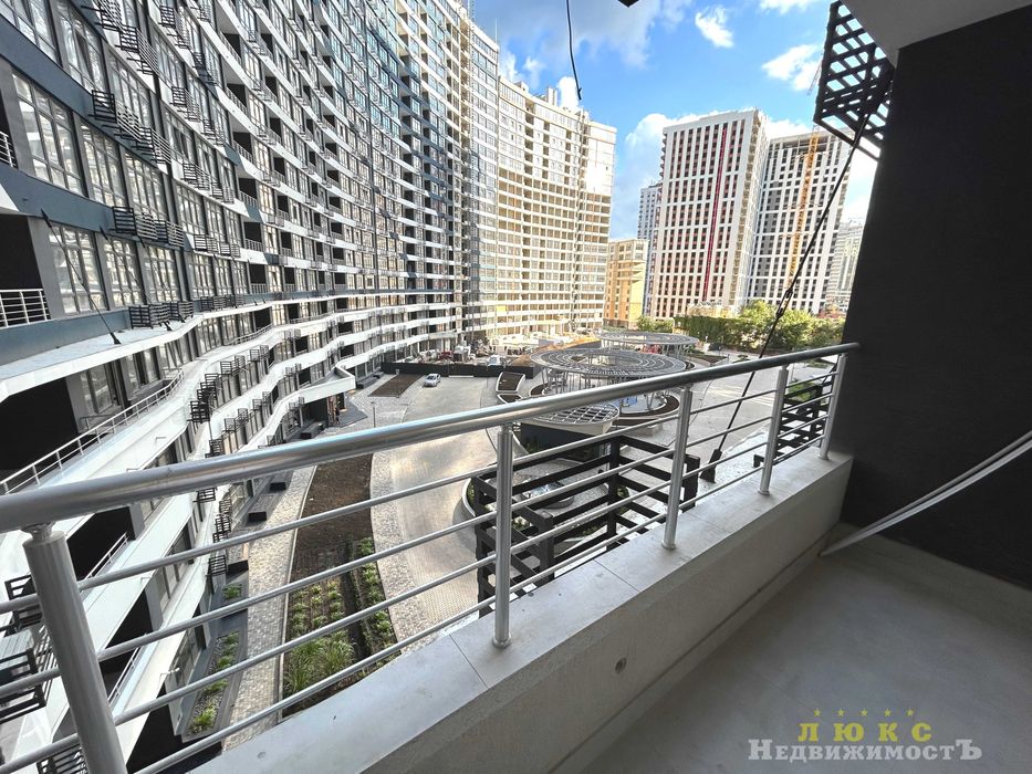 Продам без комиссии 1 ком. квартиру в  ЖК Атмосфера!