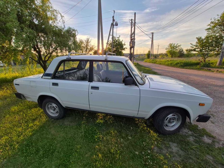 ВАЗ / Lada 2105 1983 VIN XTA210530D0465148 фото оголошення 3 з 7