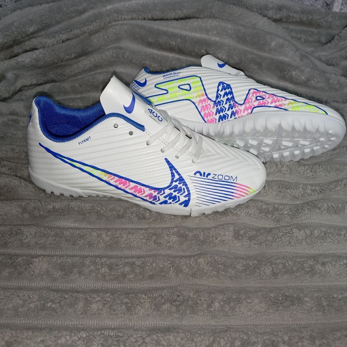 Сороконіжки, бутси Nike ( дитячі та підліткові)